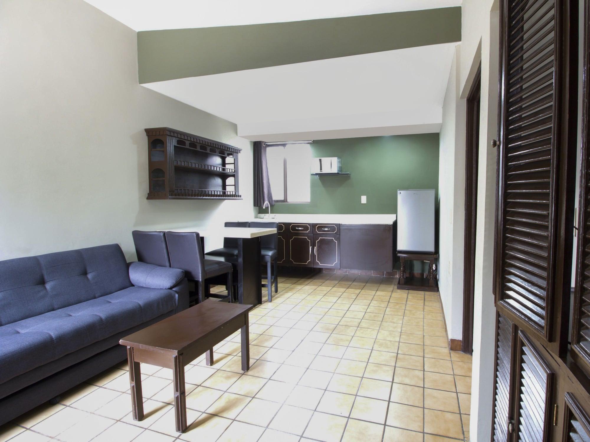 Hotel La Fuente, Saltillo Exterior photo