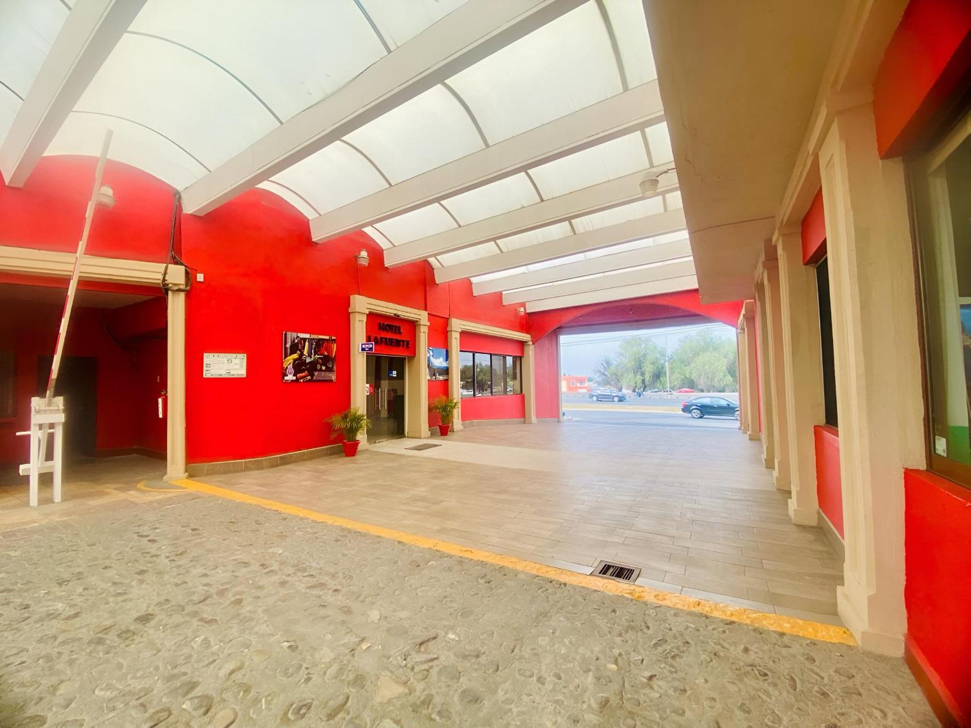 Hotel La Fuente, Saltillo Exterior photo